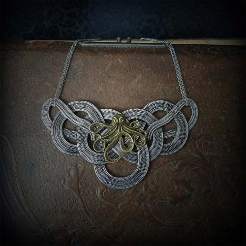 Collier steampunk plastron...