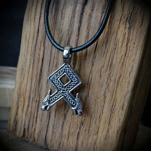 Collier pendentif celtique...