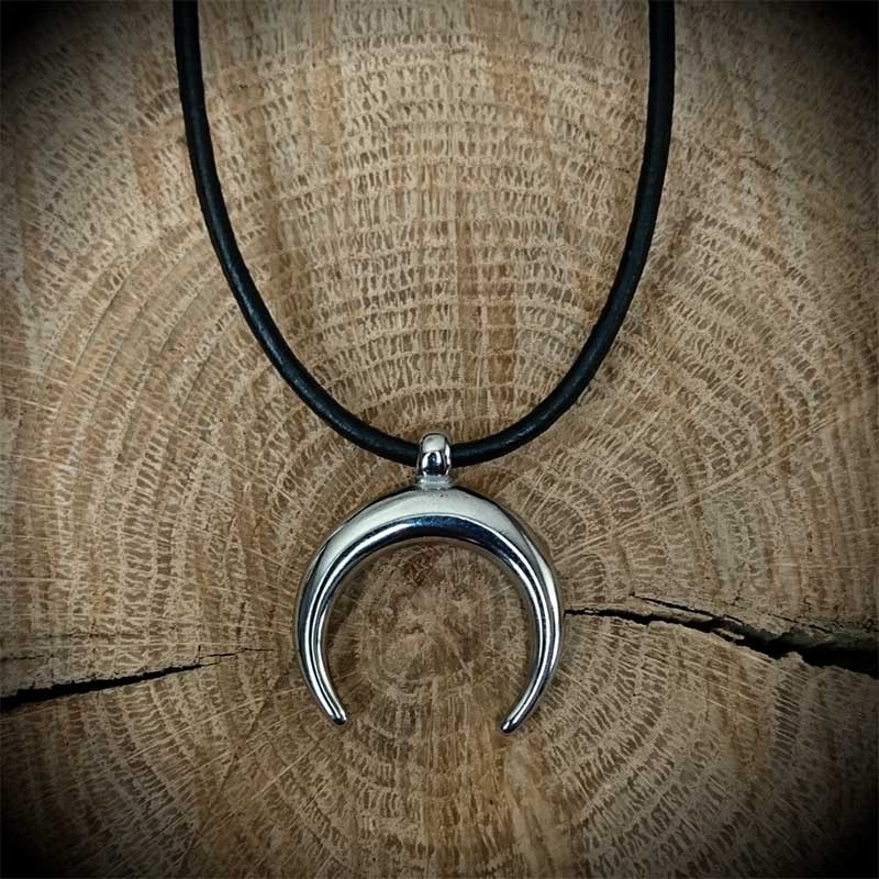 Collier acier inoxydable homme avec pendentif Collier acier inoxydable homme avec pendentif