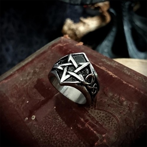 Bague pentagramme acier et...