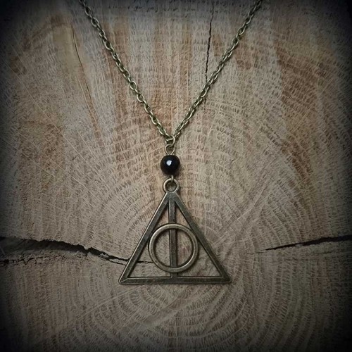 Collier pendentif relique...