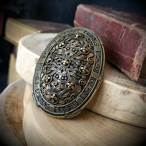 Broche bouclier viking 6 cm...