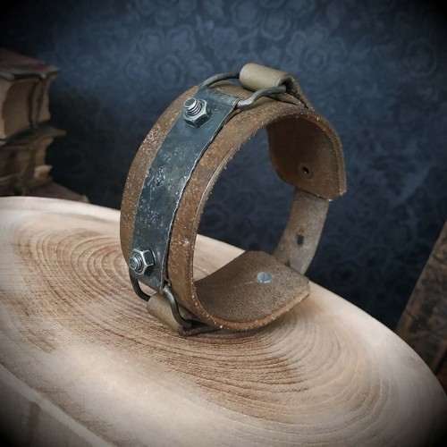 Bracelet cuir artisanal...