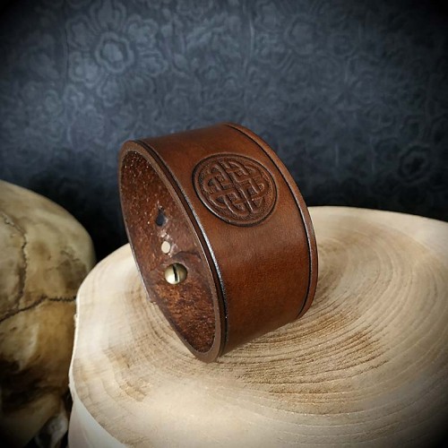 Bracelet cuir artisanal...