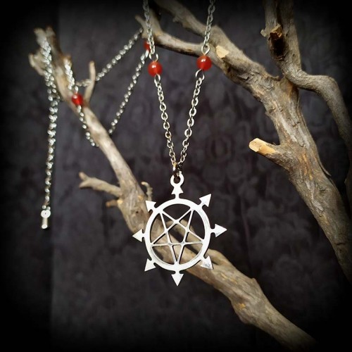 Collier pendentif pentacle...