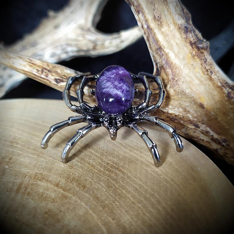 Bague vintage bijou pierre précieuse améthyste violette taillée rose en