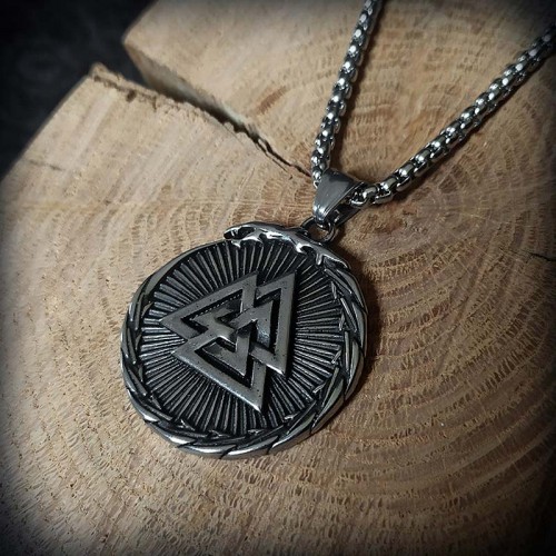 Collier pendentif viking...