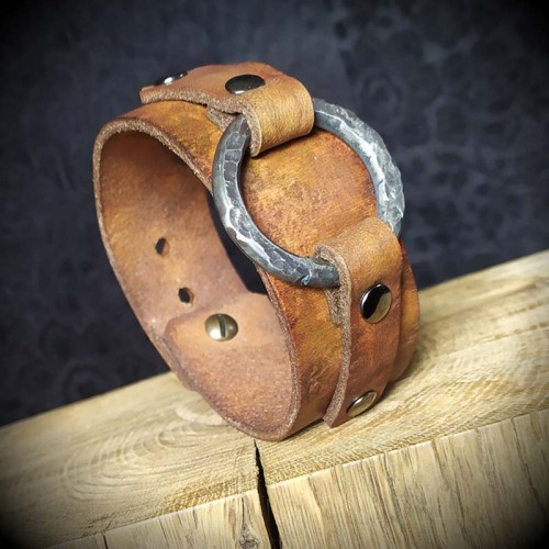 Bracelet cuir artisanal...