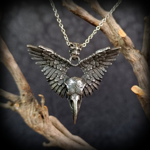 Collier crâne de corbeau et...